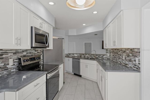 3644 N LAURELWOOD LOOP, Beverly Hills, FL 34465