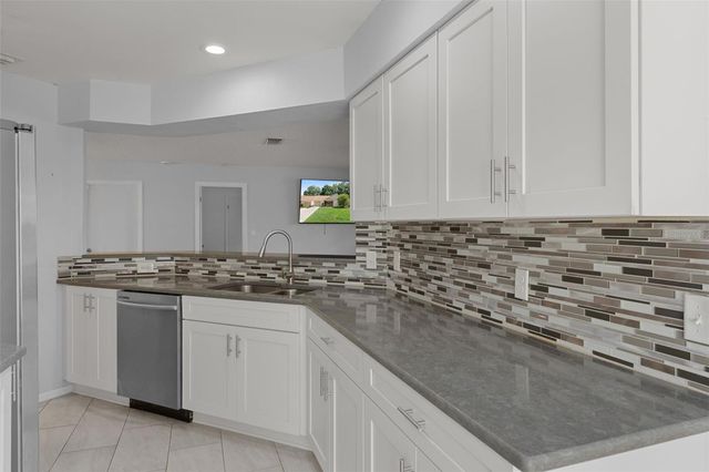 3644 N LAURELWOOD LOOP, Beverly Hills, FL 34465