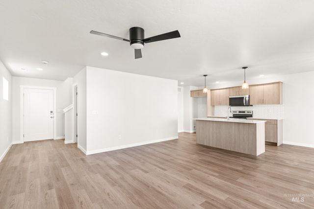 7434 W Trumbull Ct, Eagle, ID 83616