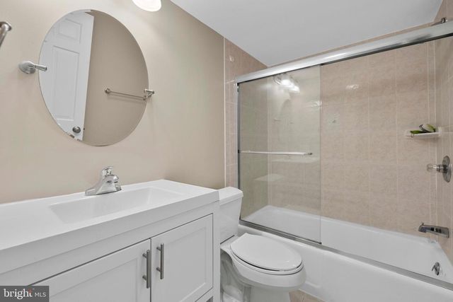 7621 TREMAYNE PL #113, Mclean, VA 22102