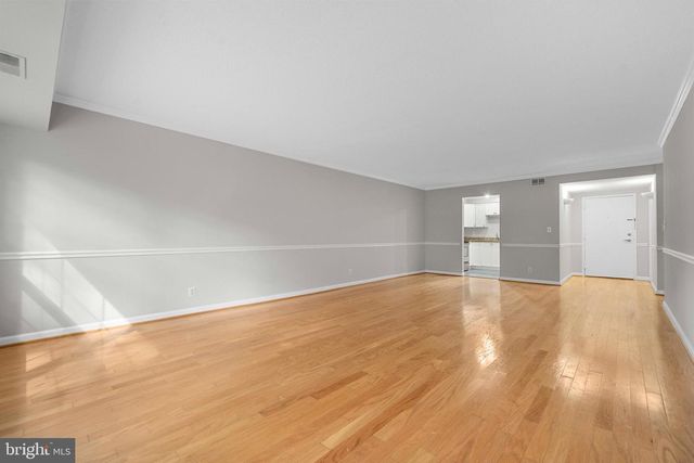 7621 TREMAYNE PL #113, Mclean, VA 22102