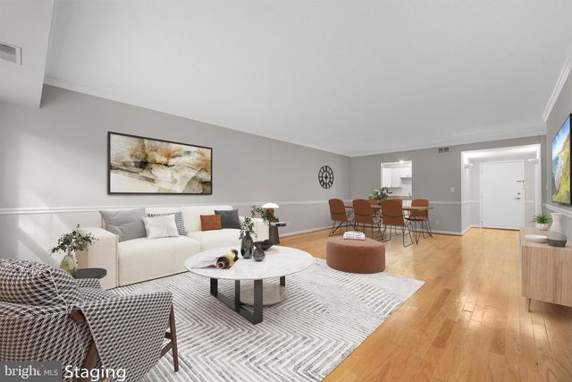 7621 TREMAYNE PL #113, Mclean, VA 22102