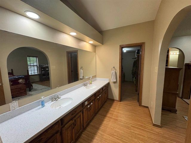 2804 NE Heritage Lane, Lawton, OK 73507