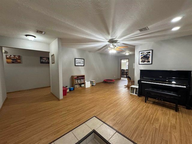 2804 NE Heritage Lane, Lawton, OK 73507