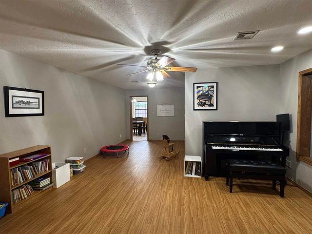 2804 NE Heritage Lane, Lawton, OK 73507