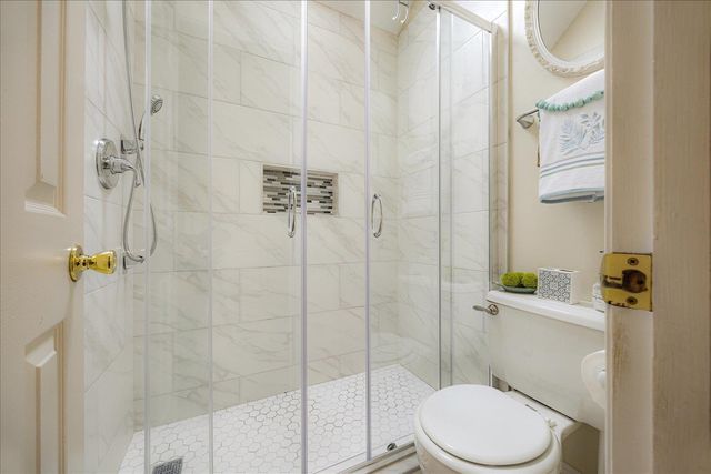 8570 W PARK TRAIL DR, Germantown, TN 38139