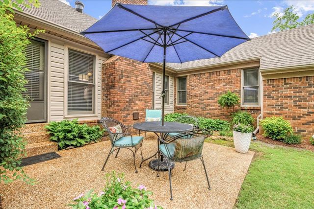 8570 W PARK TRAIL DR, Germantown, TN 38139