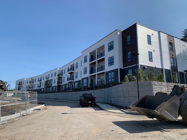 203 Lowell St. 120, Wilmington, MA 01887