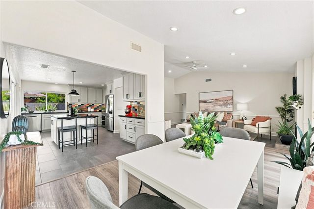 22651 La Vina, Mission Viejo, CA 92691