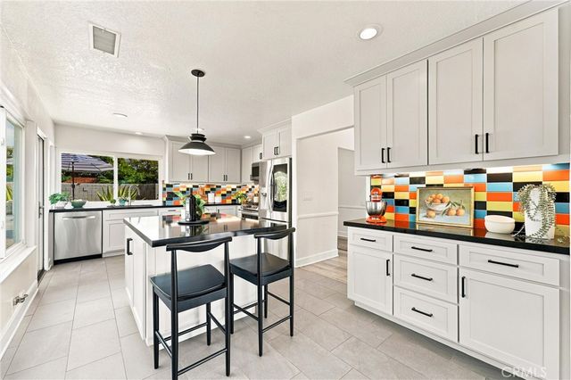 22651 La Vina, Mission Viejo, CA 92691