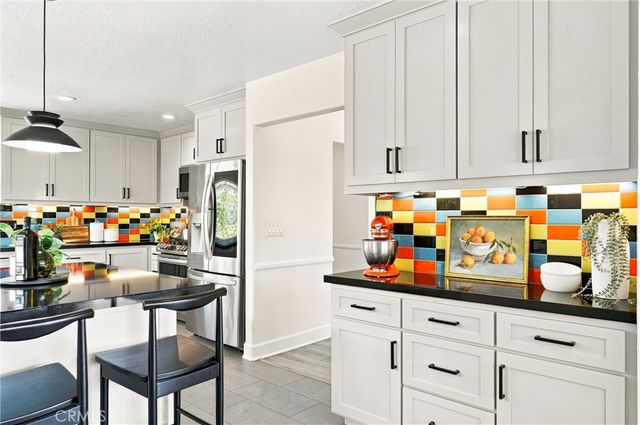 22651 La Vina, Mission Viejo, CA 92691