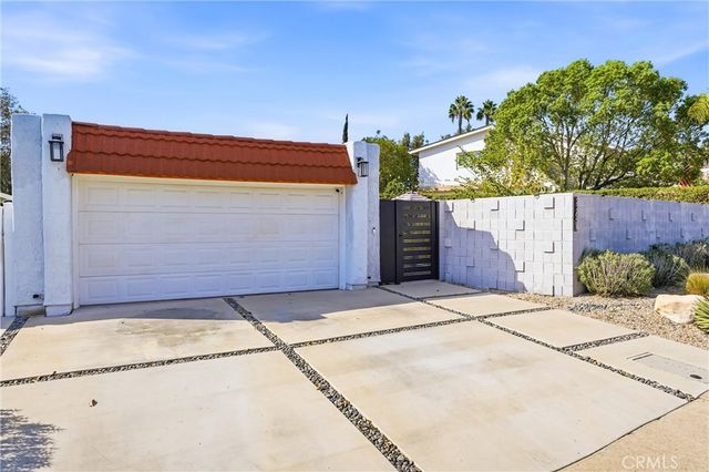 22651 La Vina, Mission Viejo, CA 92691