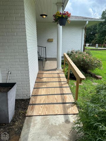 1910 Sherwood Drive, Jonesboro, AR 72401