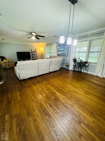 1910 Sherwood Drive, Jonesboro, AR 72401