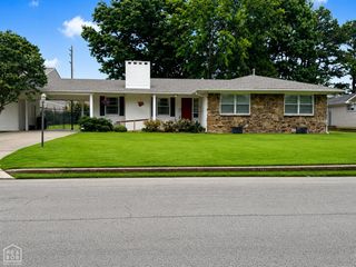 1910 Sherwood Drive, Jonesboro, AR 72401