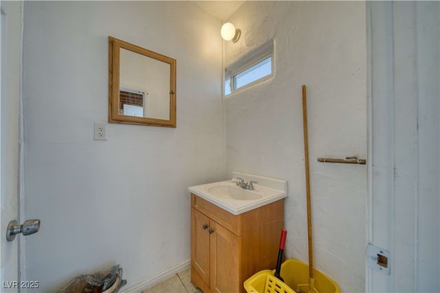 3601 Verde Avenue, Pahrump, NV 89048