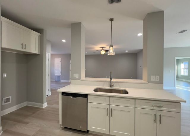 430 Scooter Cove, Crestview, FL 32539