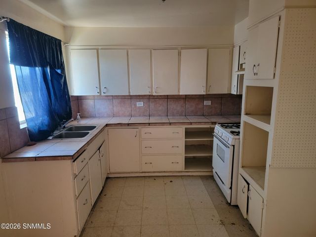 1101 S Espanola Street, Las Cruces, NM 88001