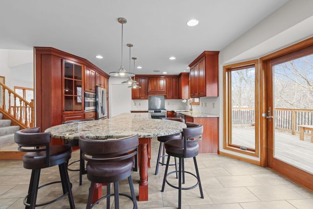 11960 Albavar Path, Inver Grove Heights, MN 55077