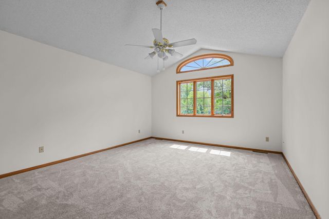 11960 Albavar Path, Inver Grove Heights, MN 55077