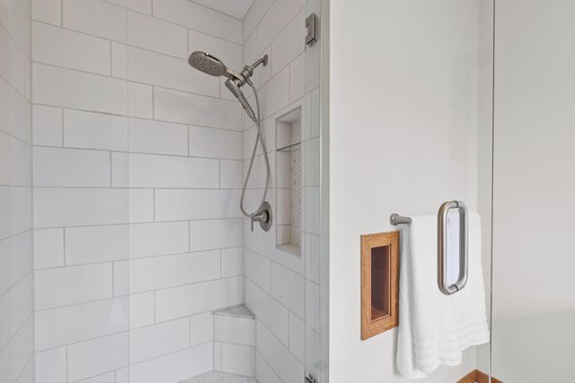 11960 Albavar Path, Inver Grove Heights, MN 55077