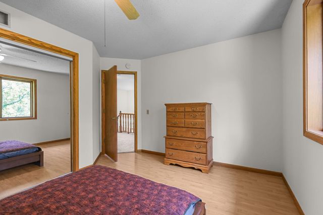 11960 Albavar Path, Inver Grove Heights, MN 55077