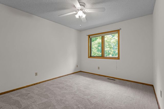 11960 Albavar Path, Inver Grove Heights, MN 55077