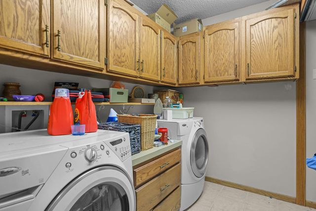 11960 Albavar Path, Inver Grove Heights, MN 55077