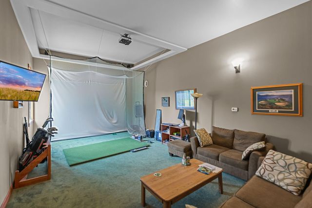 11960 Albavar Path, Inver Grove Heights, MN 55077