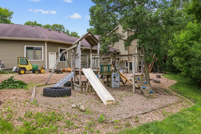 11960 Albavar Path, Inver Grove Heights, MN 55077