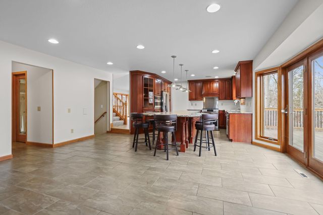 11960 Albavar Path, Inver Grove Heights, MN 55077