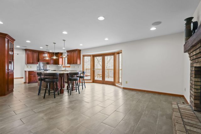 11960 Albavar Path, Inver Grove Heights, MN 55077