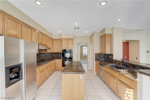 8901 Goldstone Avenue, Las Vegas, NV 89143
