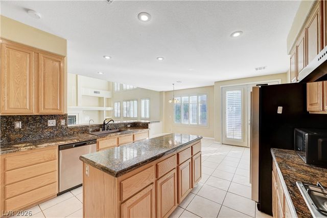8901 Goldstone Avenue, Las Vegas, NV 89143
