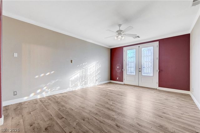 8901 Goldstone Avenue, Las Vegas, NV 89143