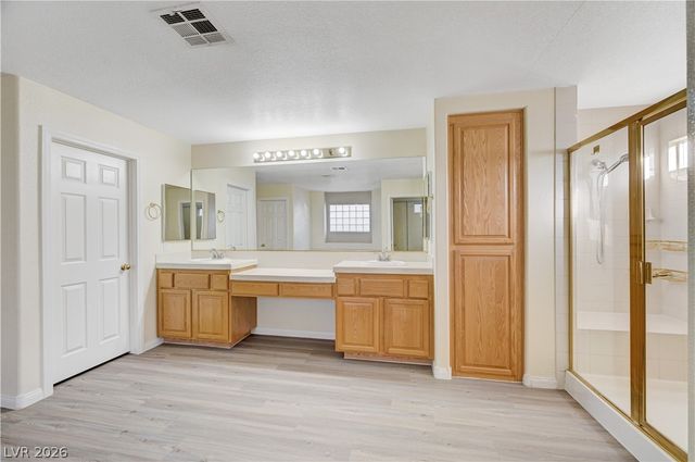 8901 Goldstone Avenue, Las Vegas, NV 89143