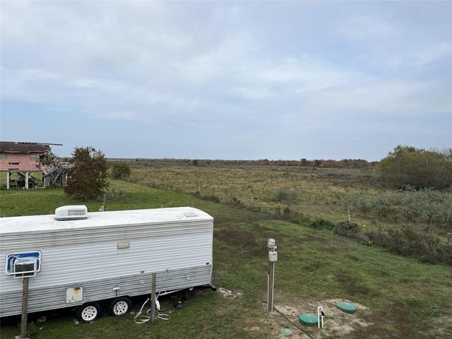 1206 Bahama Lane, Port Bolivar, TX 77650