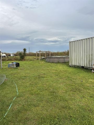 1206 Bahama Lane, Port Bolivar, TX 77650