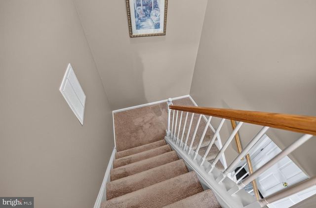 110 MEADOW VIEW LN, Lansdale, PA 19446