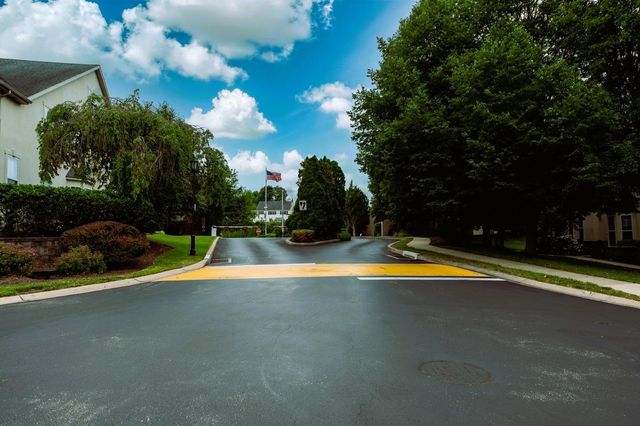 110 MEADOW VIEW LN, Lansdale, PA 19446