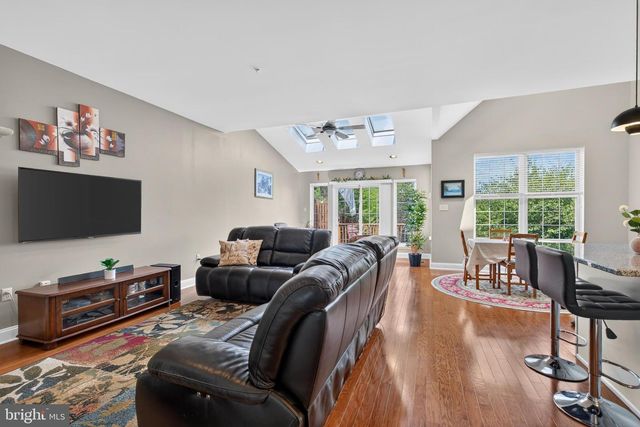 110 MEADOW VIEW LN, Lansdale, PA 19446