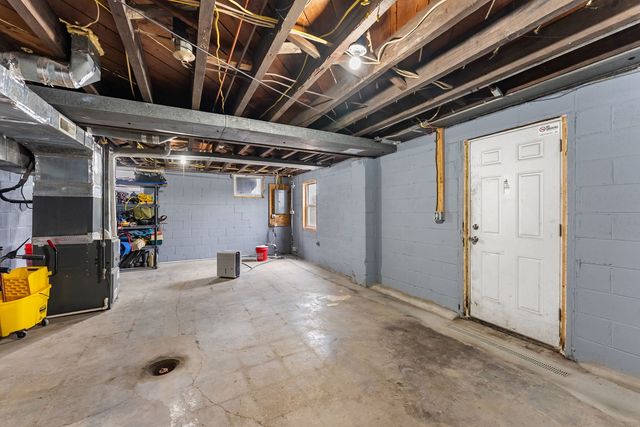4003 Elm Street, Bettendorf, IA 52722