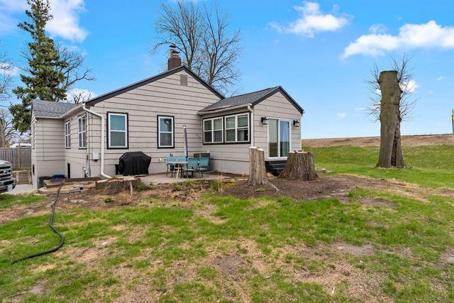 4003 Elm Street, Bettendorf, IA 52722