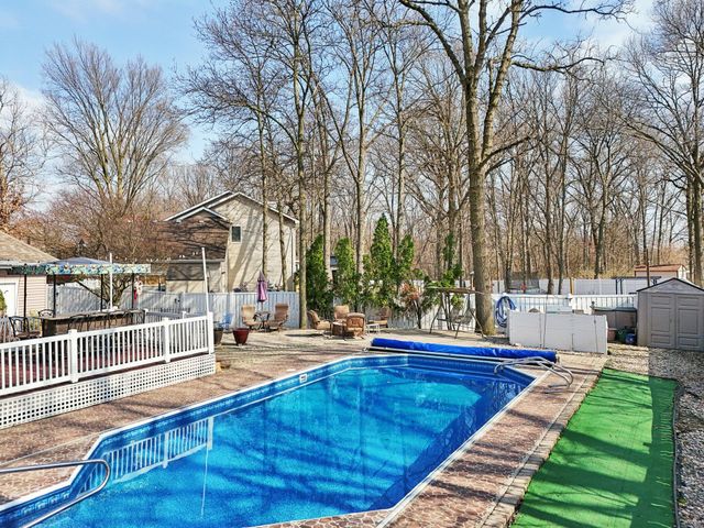 5037 Crane Court, Schererville, IN 46375