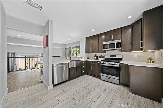 848 W Huntington 23, Arcadia, CA 91007