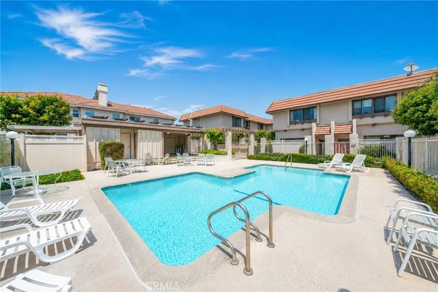 848 W Huntington 23, Arcadia, CA 91007