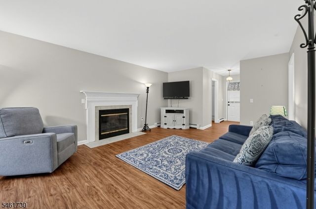 69 Brookside Rd, Randolph Twp., NJ 07869