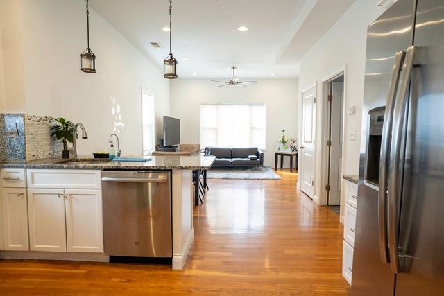 221 Broadway 1, Revere, MA 02151