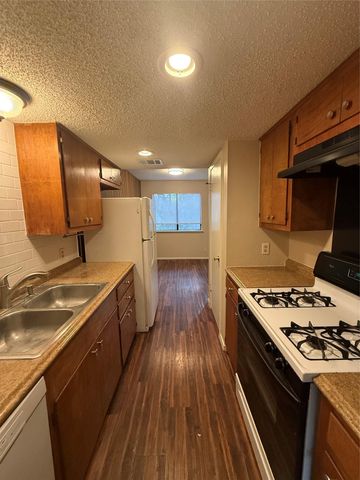 812 Ramble LN A, Austin, TX 78745