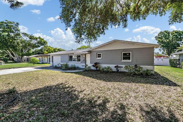 6735 23RD STREET N, St Petersburg, FL 33702